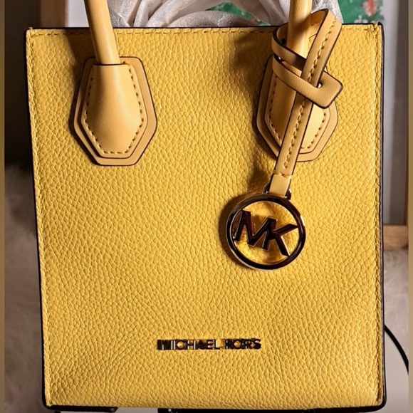 Michael Kors Mercer Extra-Small Pebbled Leather Crossbody Bag - Picture 4 of 9